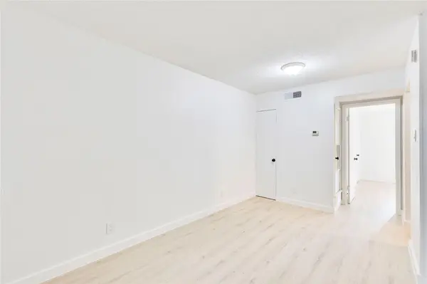 2314 Parker LN #12, Austin, TX 78741