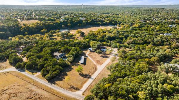 205 Mesquite TRL, Wimberley, TX 78676