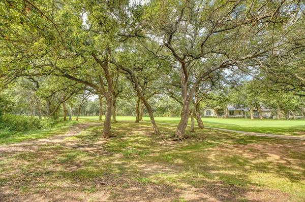 512 Flintstone, Horseshoe Bay, TX 78657