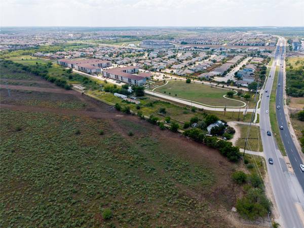 6981 McKinney Falls PKWY, Austin, TX 78744