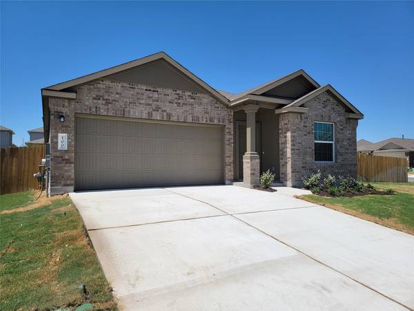 100 Montego ST, Hutto, TX 78634