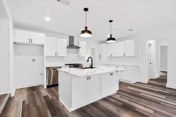 2006 De Verne ST, Austin, TX 78704