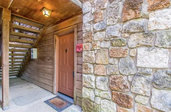 6903 Deatonhill DR #22, Austin, TX 78745