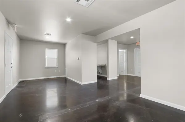 620 E 6th Ave, Belton, TX 76513