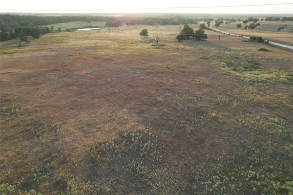 1768 County Road 449, Thorndale, TX 76577