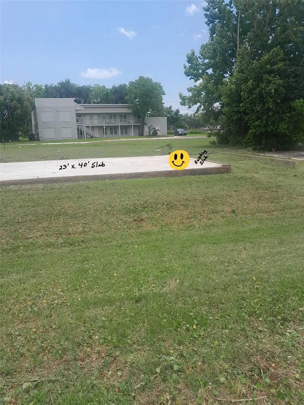 000 5th Ave, La Marque, TX 77568