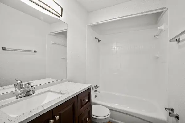 3415 Menchaca RD #109, Austin, TX 78704