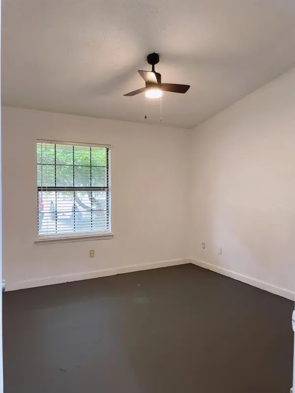 21107 Highland Lake DR #3, Lago Vista, TX 78645