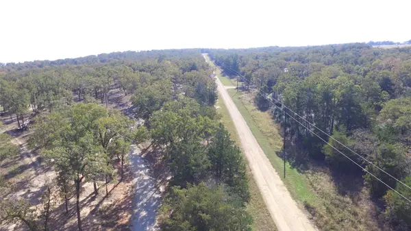 2308 Myrtle LN, Cameron, TX 76520