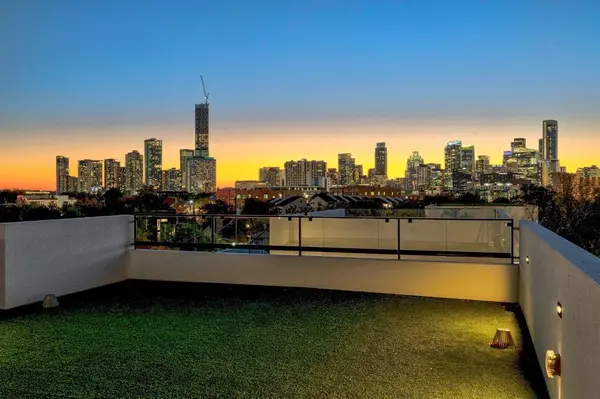 1175 Navasota ST #2, Austin, TX 78702