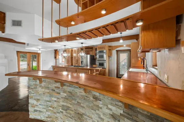 4174 Bee Creek RD, Spicewood, TX 78669