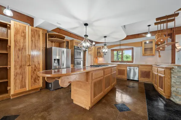 4174 Bee Creek RD, Spicewood, TX 78669