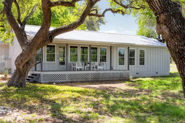9695 W US 290 HWY, Hye, TX 78635