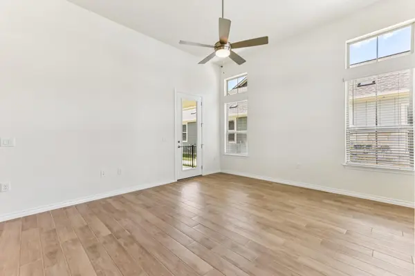 104 Maceo WAY #102, San Marcos, TX 78666
