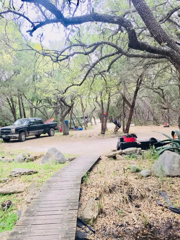 1850 N Rainbow Ranch RD N, Wimberley, TX 78676
