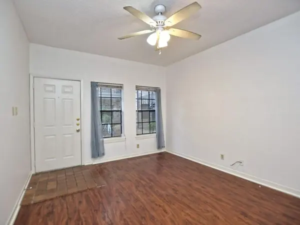 2216 San Gabriel ST #105, Austin, TX 78705
