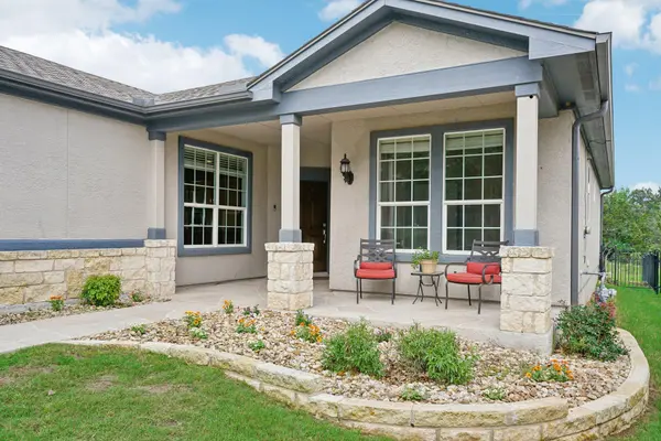 207 Trinity LN, Georgetown, TX 78633