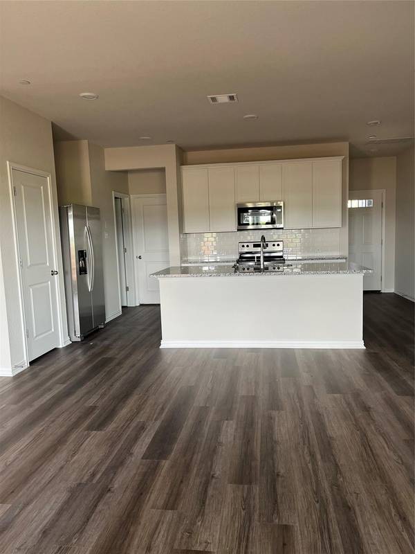 134 Texas Agate DR #2, Kyle, TX 78640