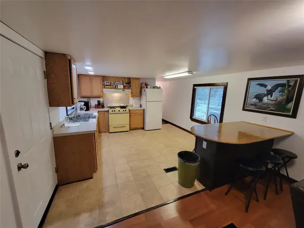 21401 Coyote TRL, Lago Vista, TX 78645