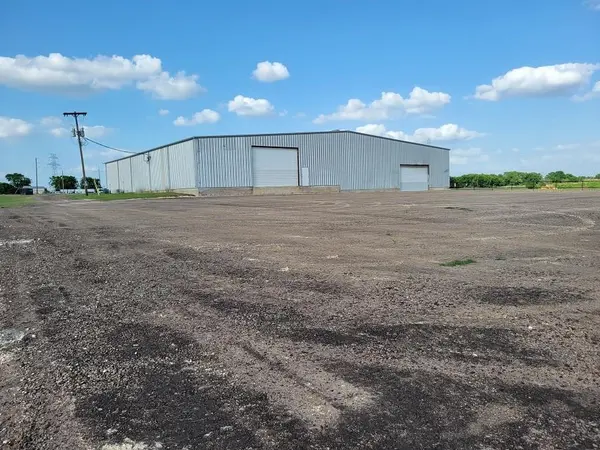 16999 E Us Highway 190 HWY, Rogers, TX 76569