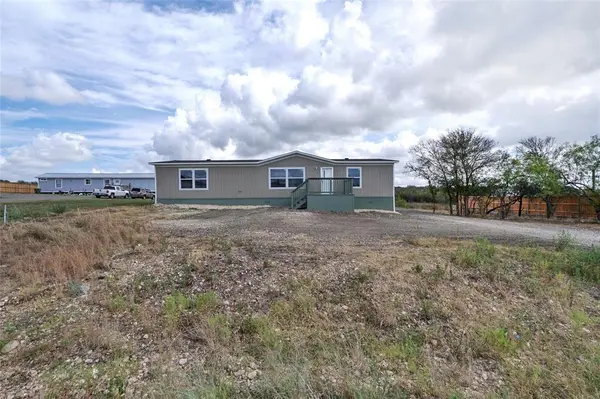 231 La Fortuna DR, Del Valle, TX 78617
