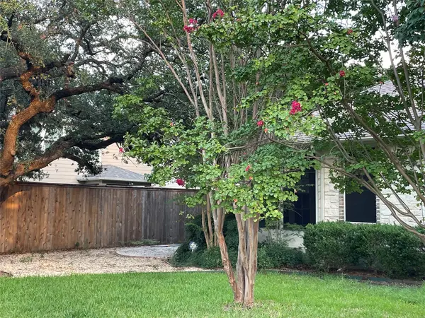 120 S Brazos DR, Georgetown, TX 78628