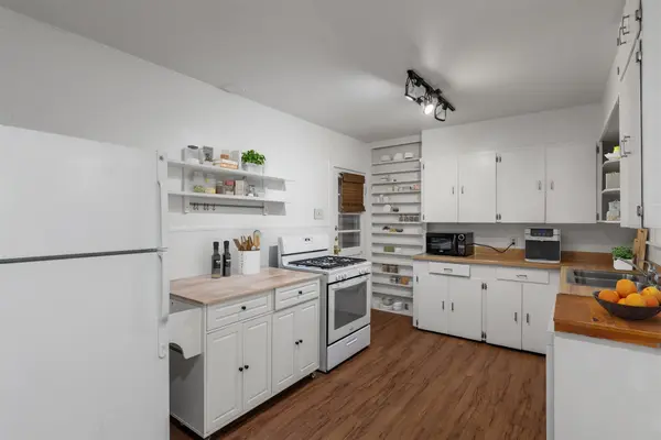 406 E Monroe ST #B, Austin, TX 78704