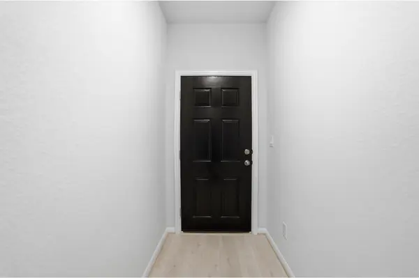 204 Quail Convey DR, Jarrell, TX 76537