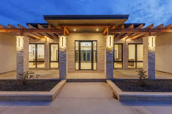6425 Ranch Road 962 W, Round Mountain, TX 78663