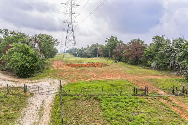 1360 Sand Hills RD #A, Red Rock, TX 78662