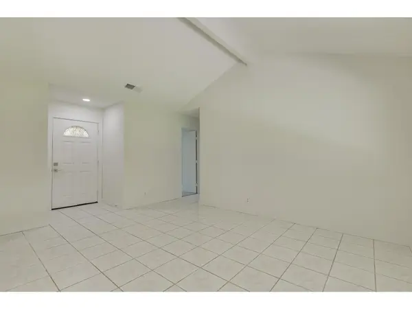 6112 Glen Meadow DR, Austin, TX 78745