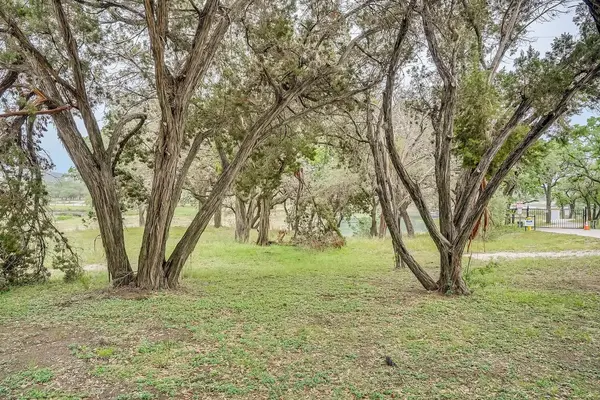 6704 Bar K Clubhouse CT, Lago Vista, TX 78645