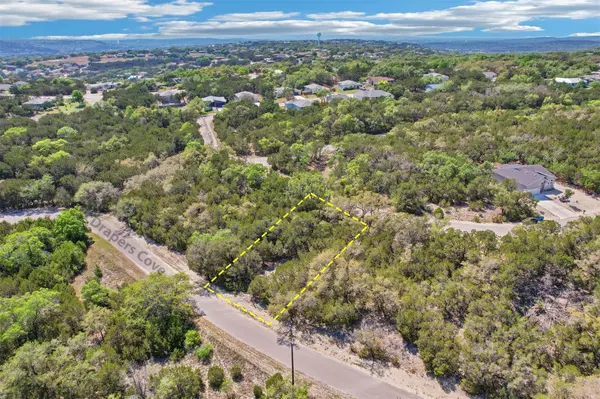 4005 Cooper LN, Lago Vista, TX 78645