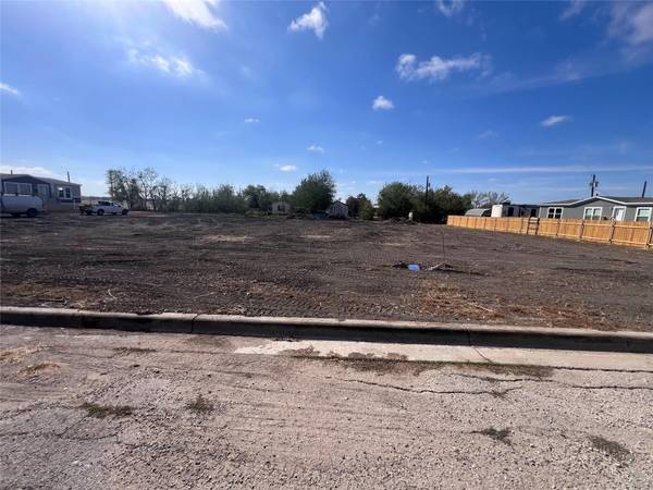 706 E Pecan ST, Granger, TX 76530