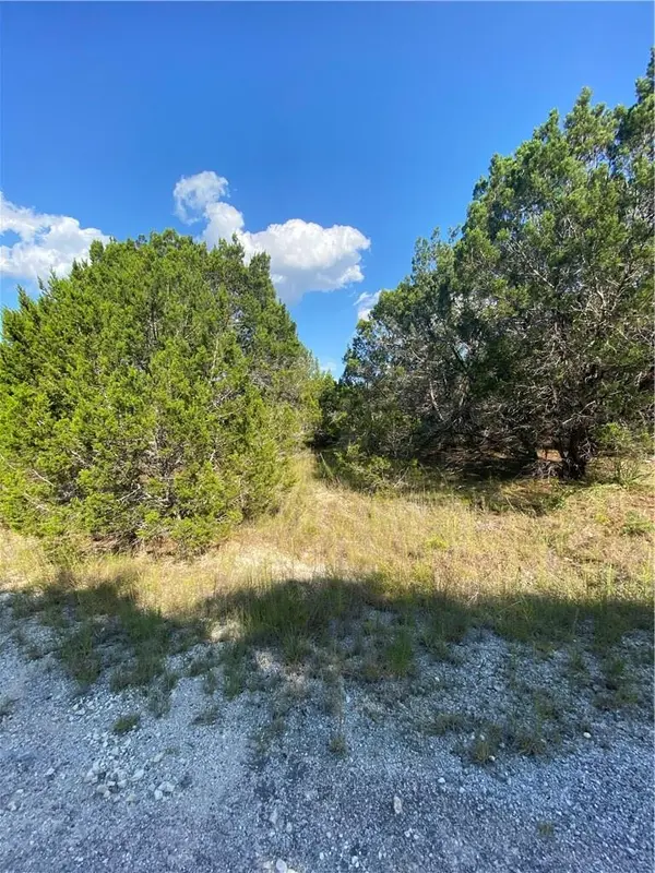 8711 Tepee CV, Lago Vista, TX 78645