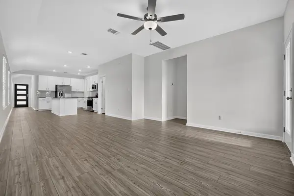 207 Bayou Mint BLVD, Buda, TX 78610