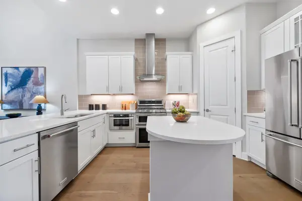 4323 Spicewood Springs RD #9, Austin, TX 78759