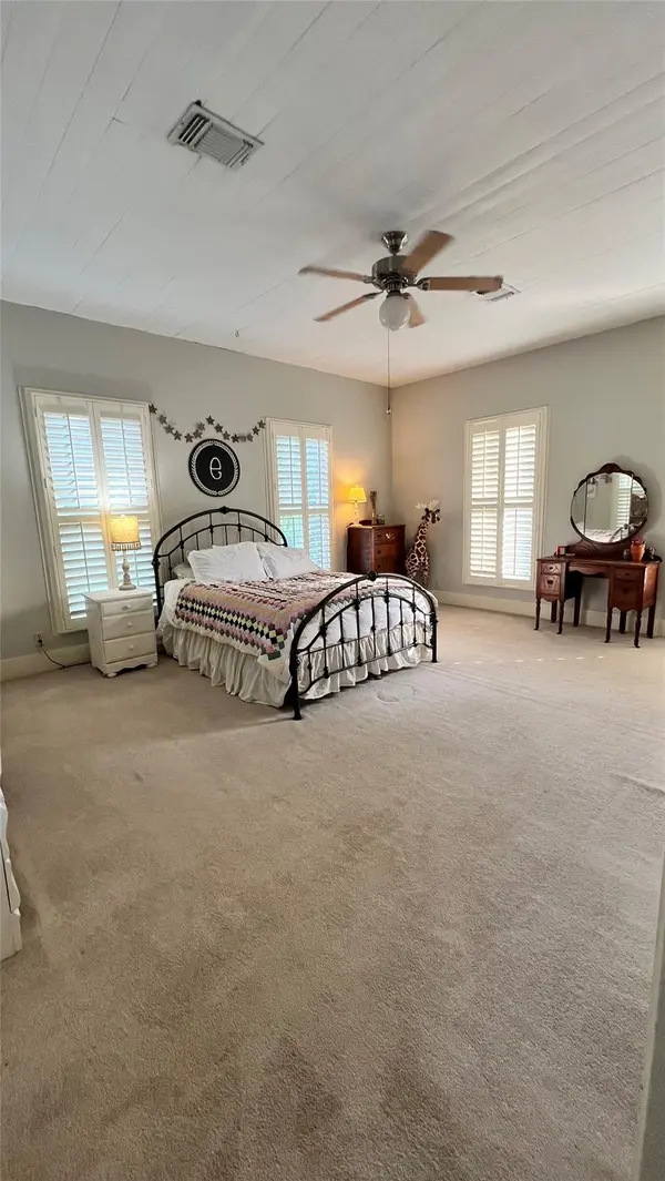 636 Franklin ST S, La Grange, TX 78945
