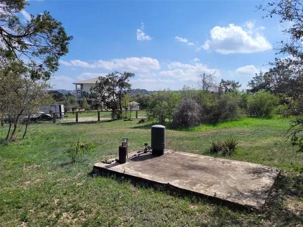 19910 Siesta Shores DR, Spicewood, TX 78669