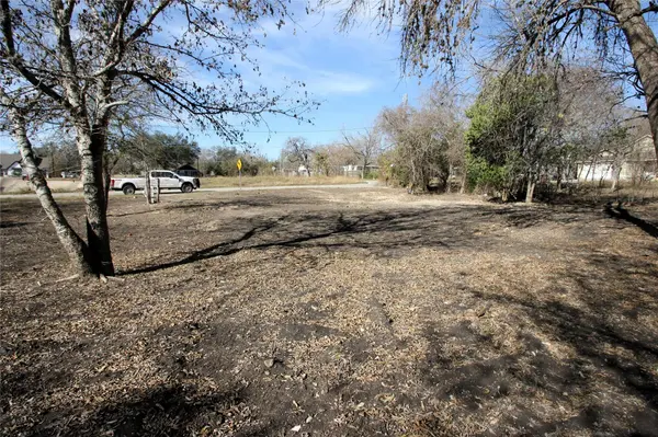 1104 Wichita ST, Lockhart, TX 78644
