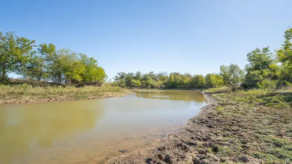 1558 Texas ST, Rockdale, TX 76567