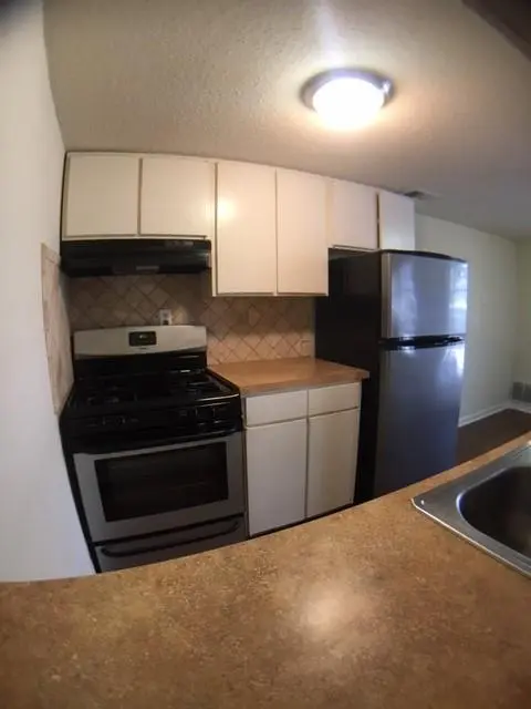 4709 Harmon Ave #415, Austin, TX 78751