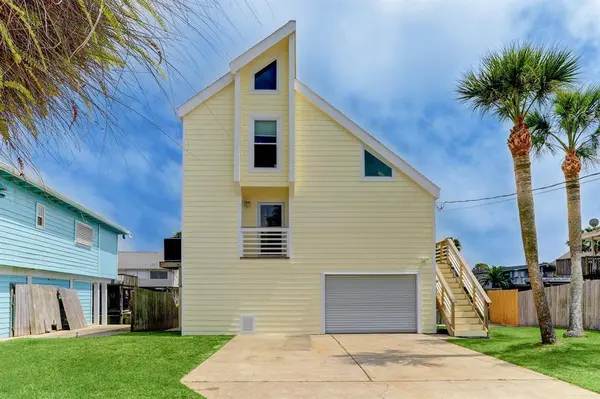 16525 Jamaica Cove RD, Jamaica Beach, TX 77554