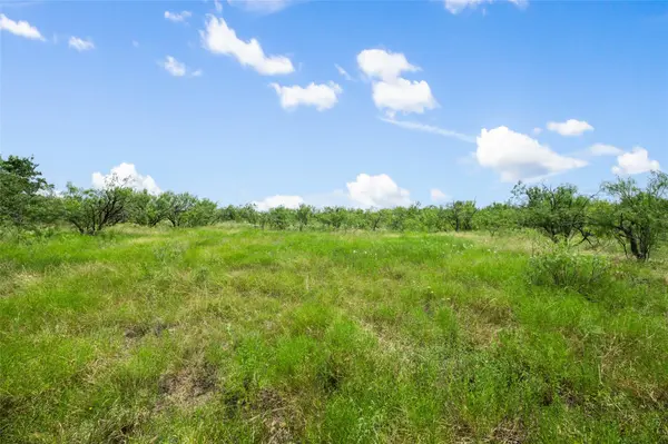 925 N 1st ST, Jarrell, TX 76537