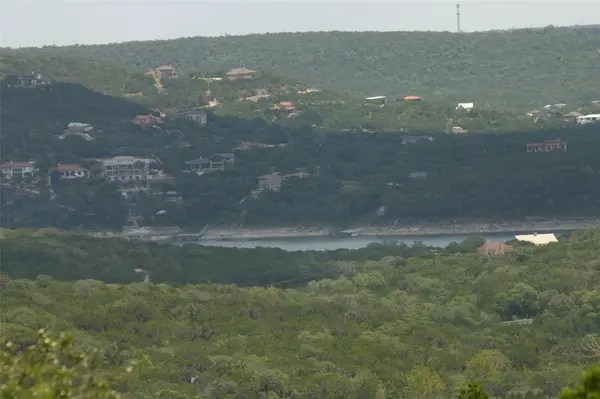8403 Rock Cliff DR, Jonestown, TX 78645