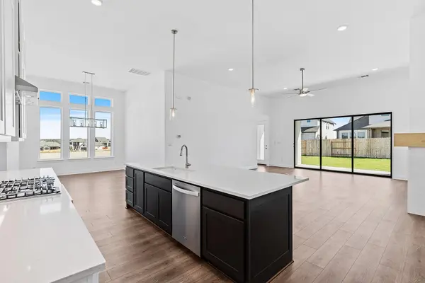 116 Uphill DR, Liberty Hill, TX 78642