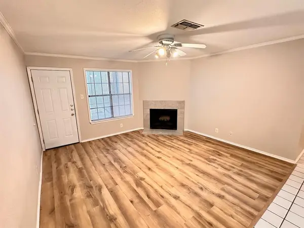 2215 Post RD #1010, Austin, TX 78704