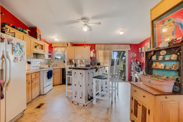 3007 County Road 303, Jarrell, TX 76537