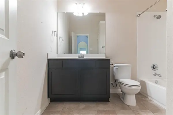 320 Lightcliff ST, Hutto, TX 78634