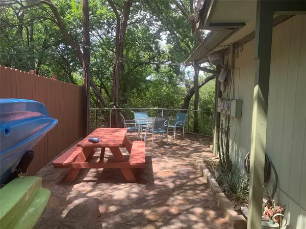 816 Ramble LN #B, Austin, TX 78745